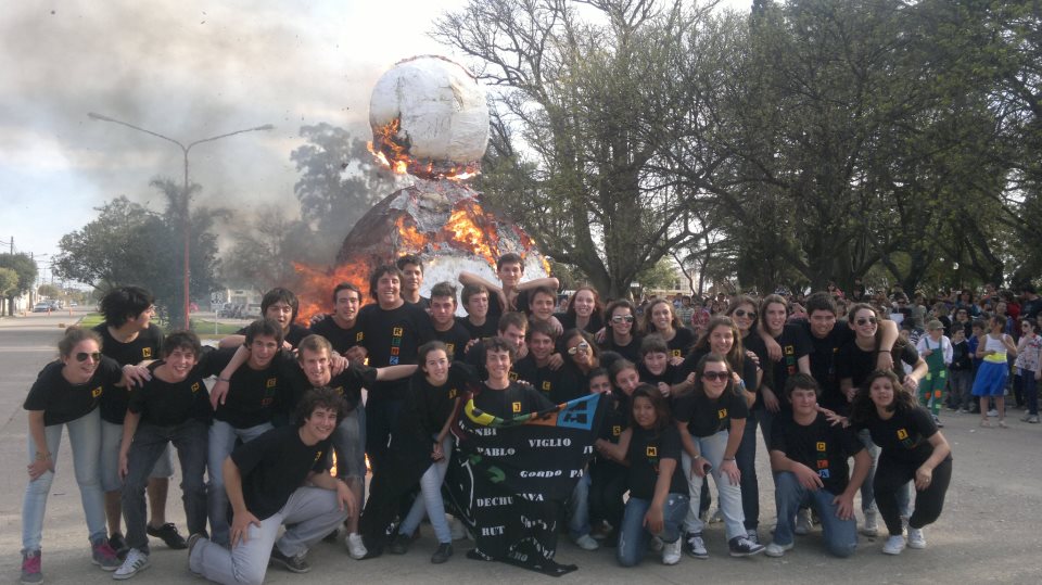 Estudiantina 2012 en Camilo Aldao