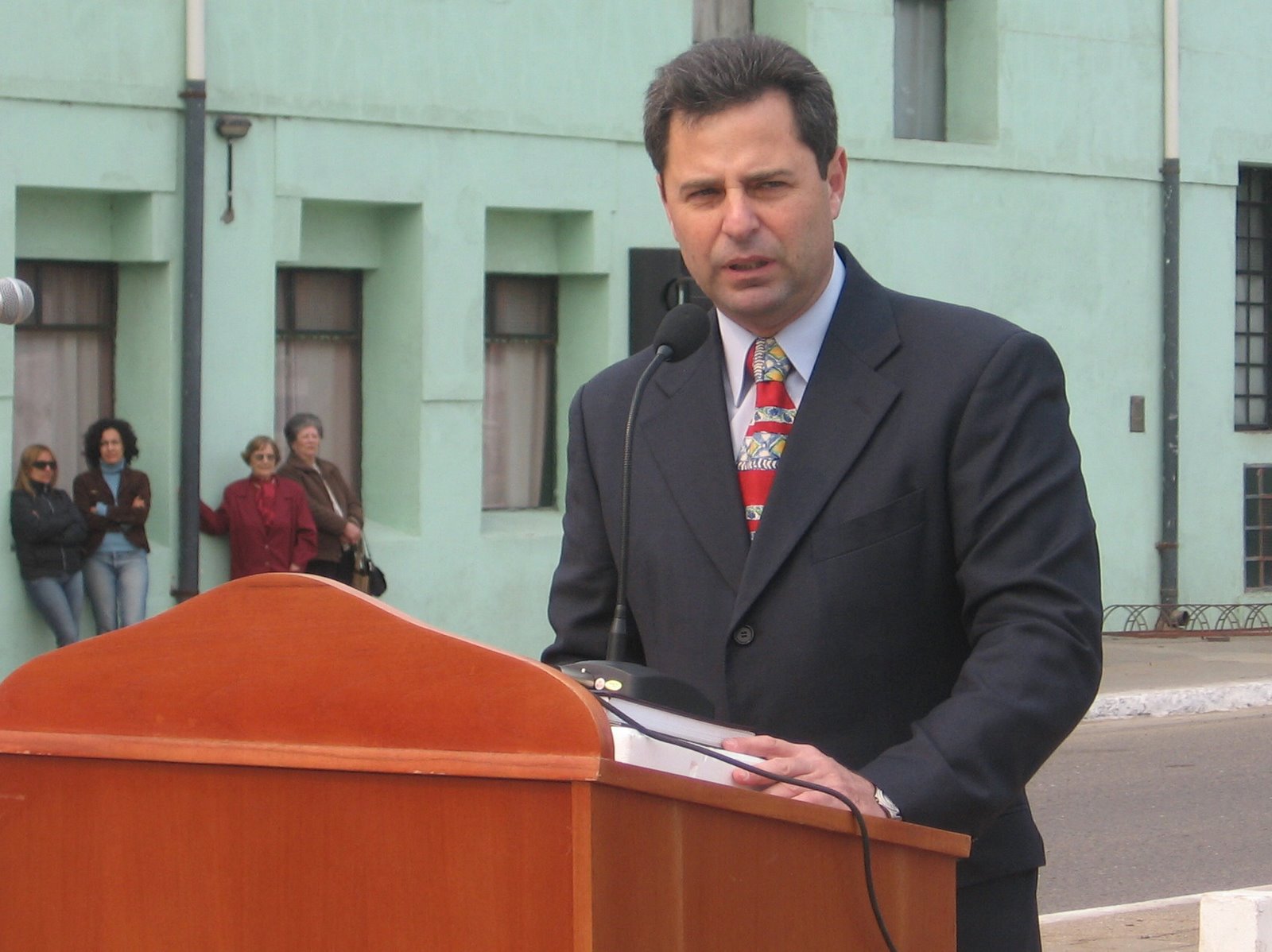 Entrevista con Carlos Baeza en Radio 2000.