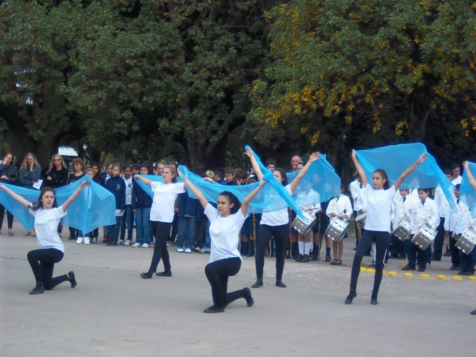 FOTOS DESFILE Y ACTO CENTRAL “200 AÑOS DE INDEPENDENCIA ARGENTINA”