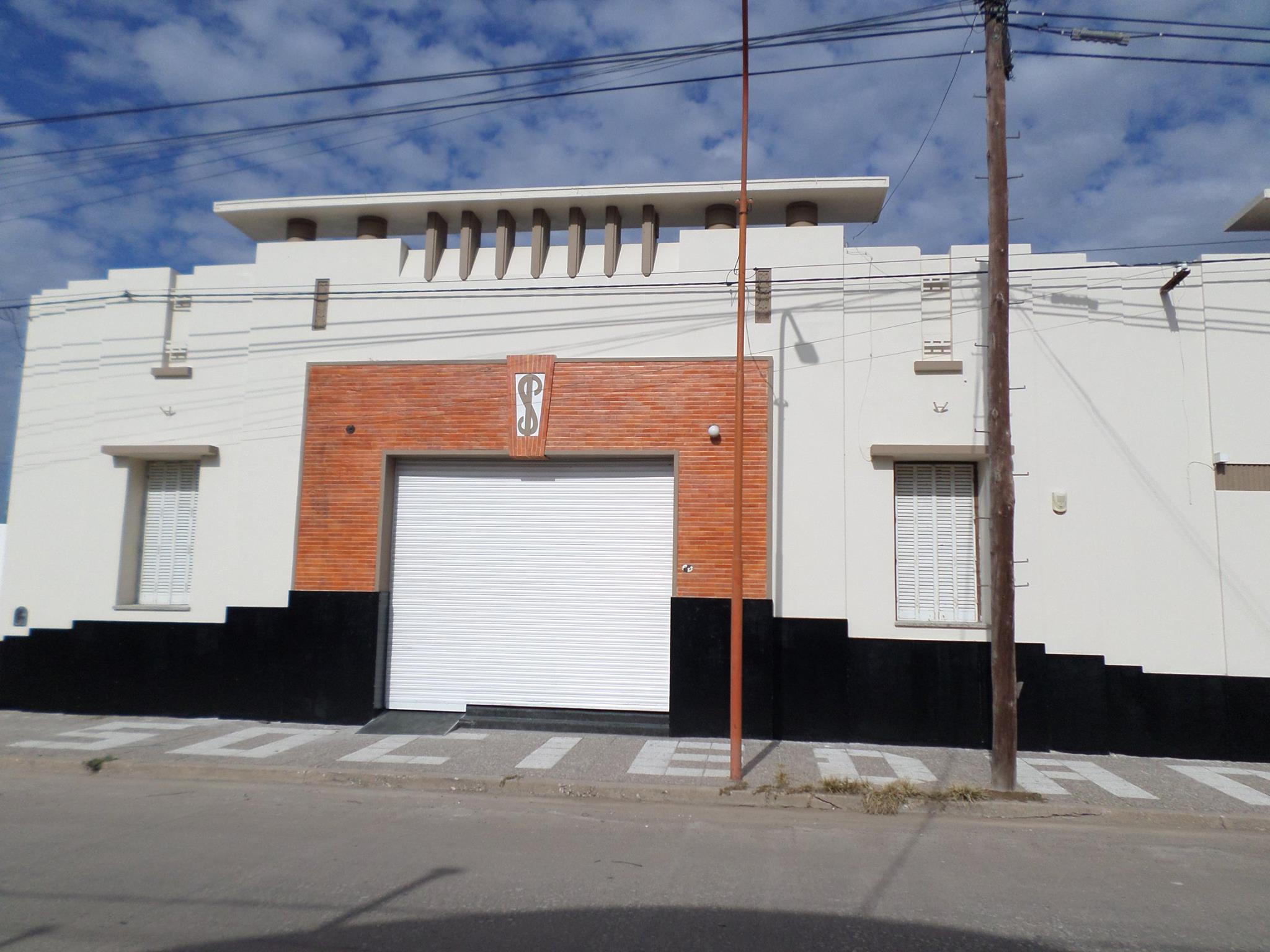 El Salón de la Sociedad Italiana fué reinaugurado como nuevo