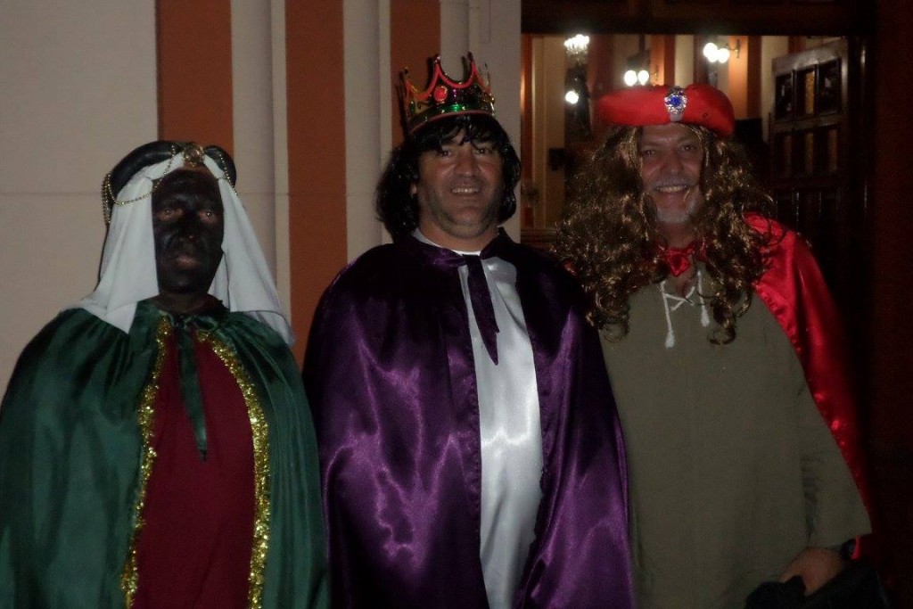 Los Reyes Magos estuvieron en la Iglesia San José.
